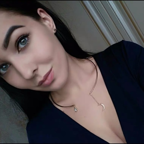 💕Last oneCrescent moon Open Choker Necklace - Picture 11 of 14